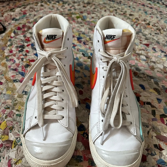 Nike Blazer Mid '77 Infinite 'White Kumquat' - Picture 4 of 5